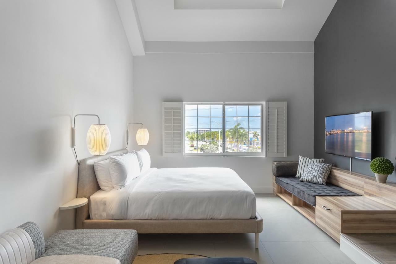 The Locale Hotel Grand Cayman George Town Luaran gambar