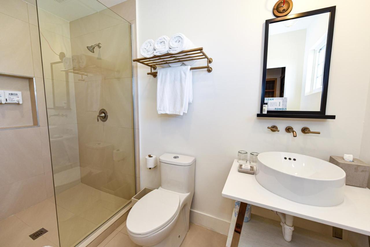 The Locale Hotel Grand Cayman George Town Luaran gambar